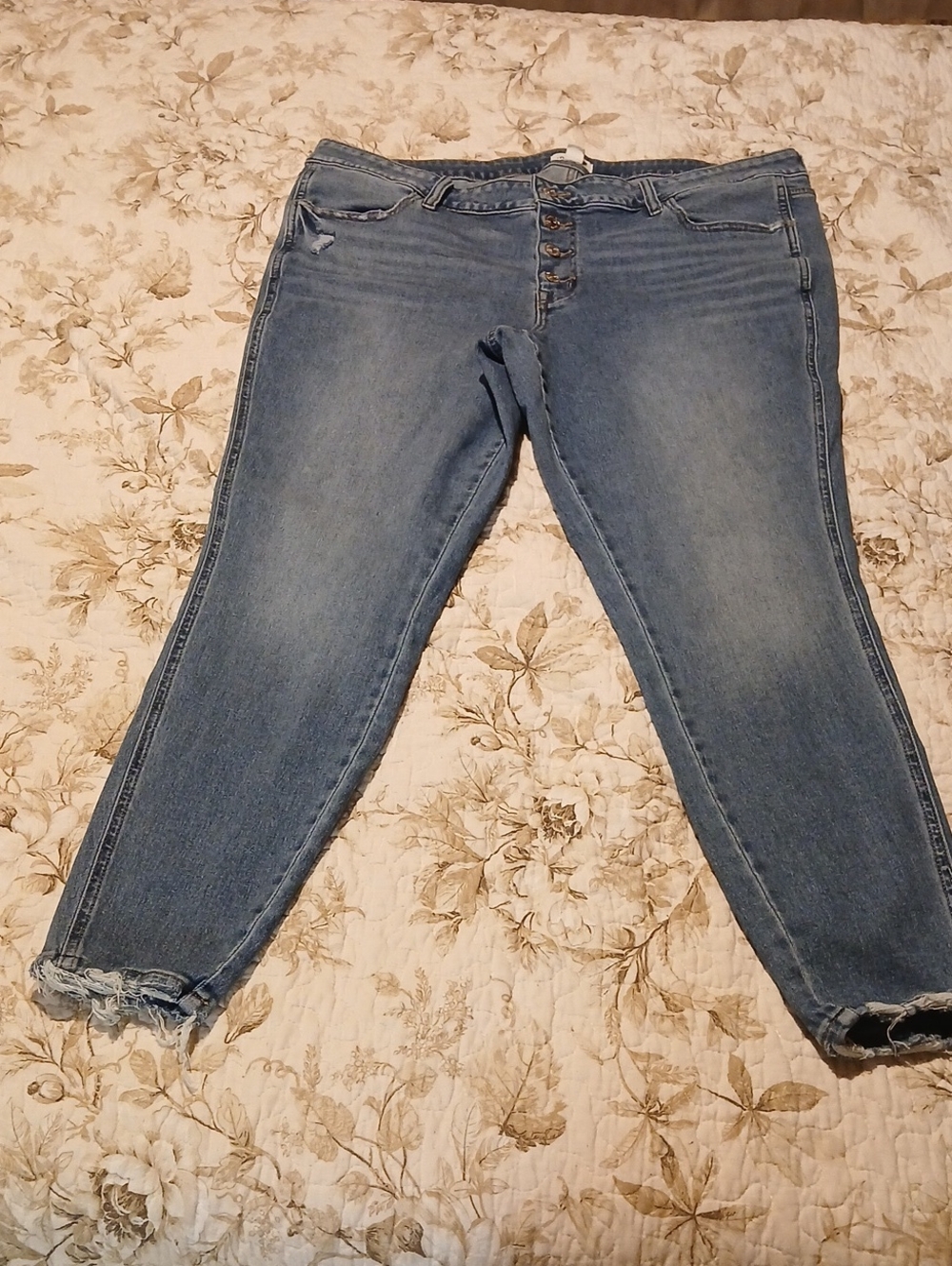 Maurices Mid Blue Ankle Crop Button-Fly Jeans Plus Size 20W